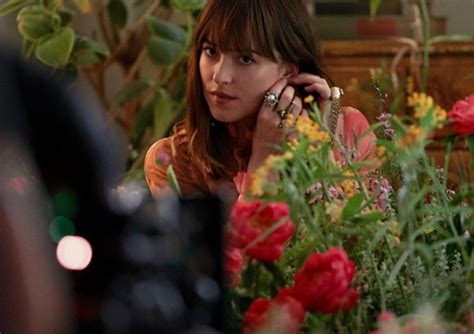 dakota johnson gucci bloom nettare di fiori|Behind The Scenes .